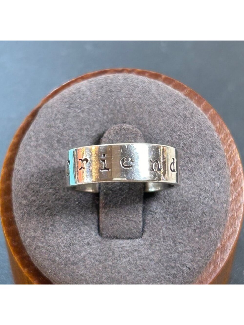 Far Fetched "Friends Forever" Engraved 6mm Band Sterling Silver 925 Ring Size 7